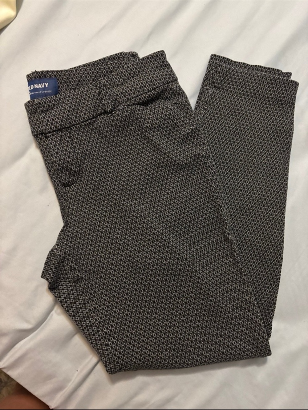 Old Navy Black and White Micro Diamond Ponte Pixie Pants